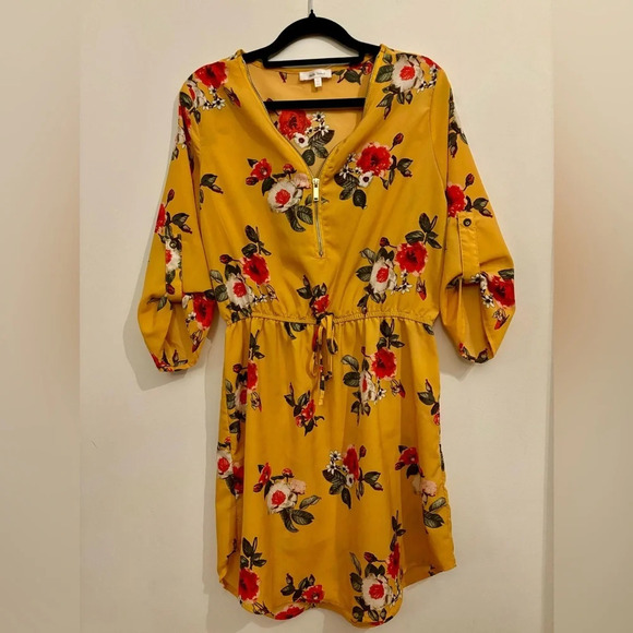 2/$20 - Stella Tweed - Yellow Floral Dress (Size M) - Picture 2 of 10